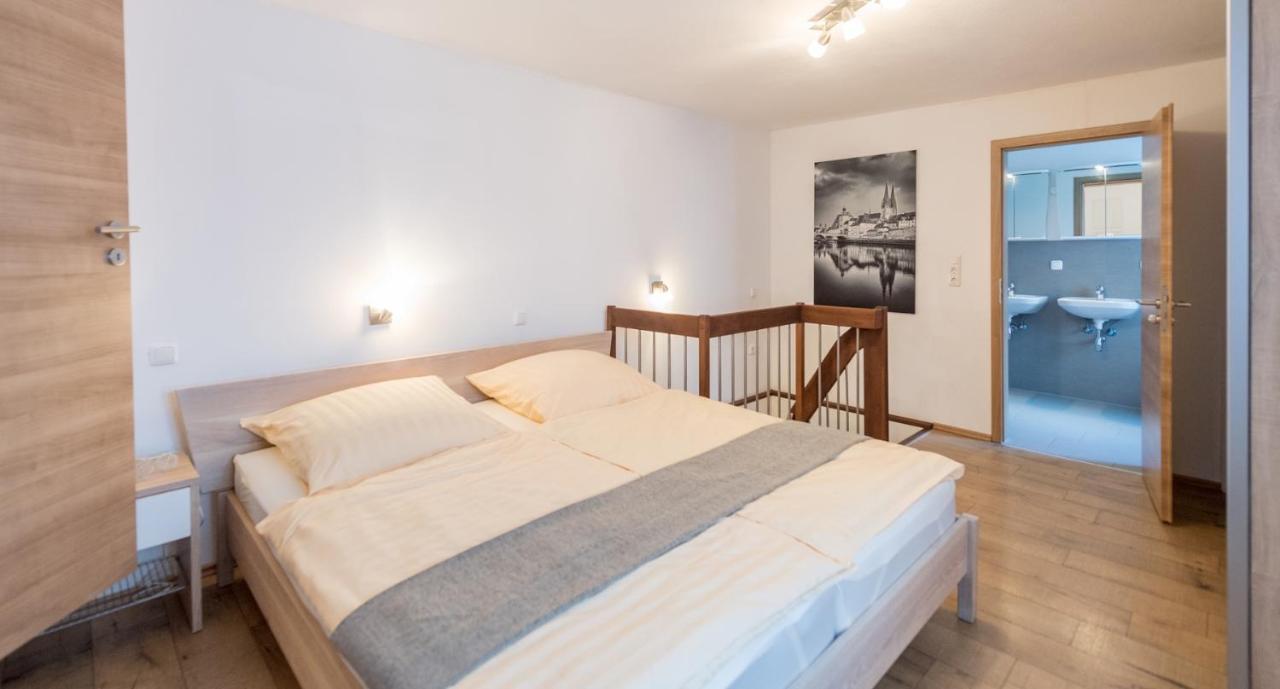 Ferienwohnungen Schmid Regensburg Bagian luar foto